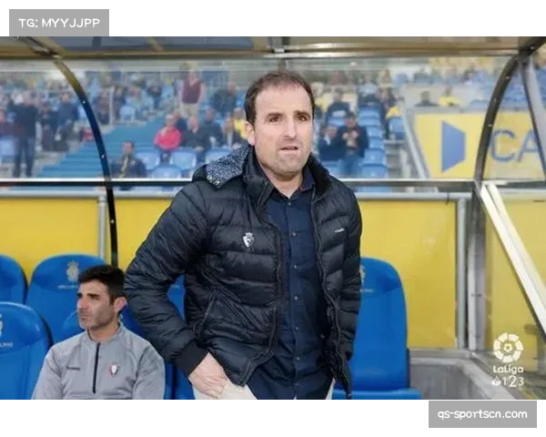 阿拉萨特442体系强调中场拦截 奥萨苏纳定位球战术执行高效 阿拉萨特442体系强调中场拦截 奥萨苏纳定位球战术执行高效